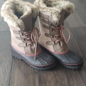 KHOMBU Women's boots Size 8